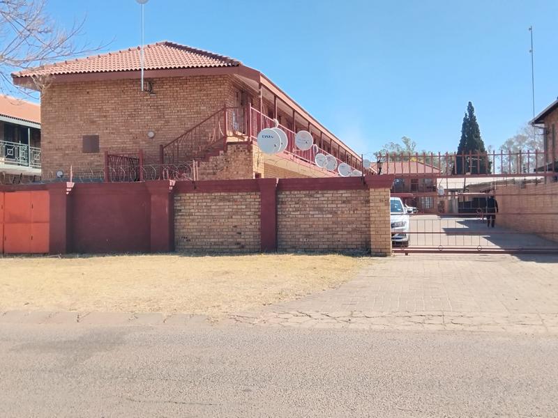 2 Bedroom Property for Sale in Kannoniers Park North West